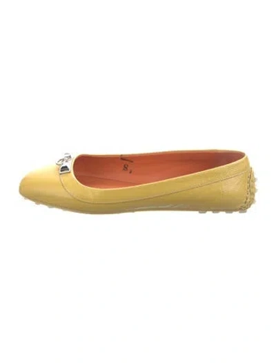 Pre-owned Hermes Liberty Patent Leather Loafers In Yellow