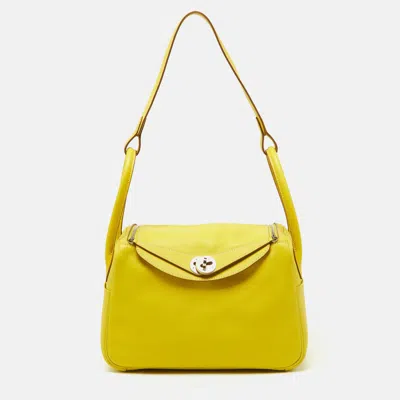 Pre-owned Hermes Hermès Lime Swift Leather Palladium Finish Lindy 26 Bag In Yellow