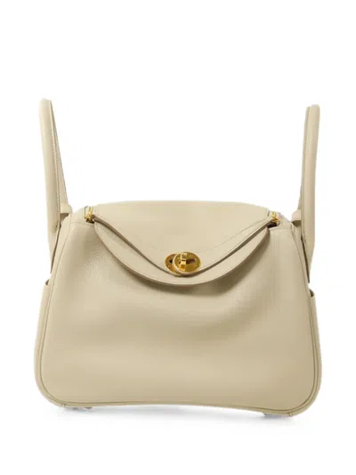 Pre-owned Hermes Lindy 26 Shoulder Bag In Neutrals