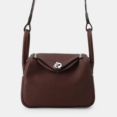 Pre-owned Hermes Lindy Terre Taurillon Clemence Size Mini In Burgundy