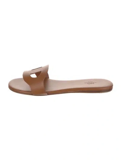 Pre-owned Hermes Lisboa Leather Slides In Brown