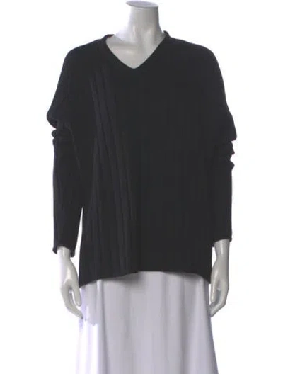 Pre-owned Hermes Merino Wool V-neck Sweater In Black