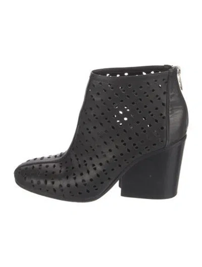 Pre-owned Hermes Milady Leather Boots In Black