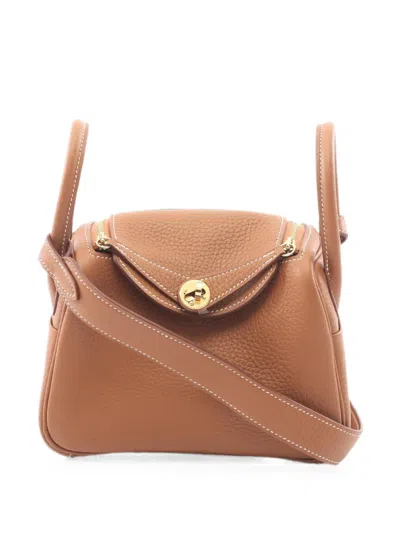 Pre-owned Hermes Mini Lindy Clemence Leather Shoulder Bag In Brown
