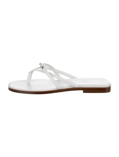 Pre-owned Hermes Miss Chain-link Accent Flip Flops In White