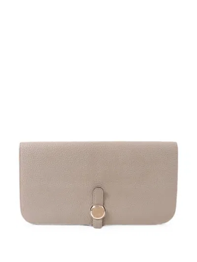 Pre-owned Hermes Mm Dogon Togo Leather Wallet In Gray