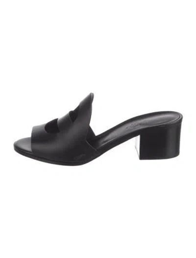 Pre-owned Hermes Mona Calfskin Sandals In Black