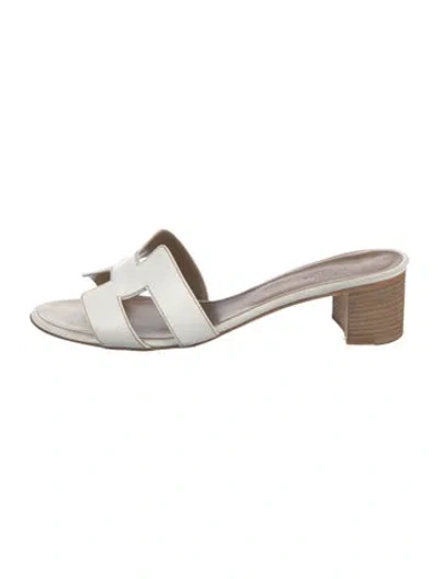 Pre-owned Hermes Oasis H Logo Slides In White