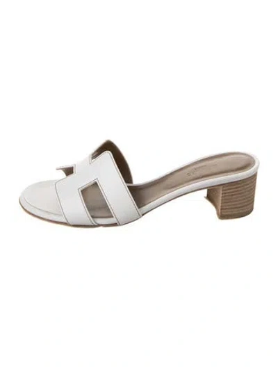 Pre-owned Hermes Oasis H Logo Slides In White