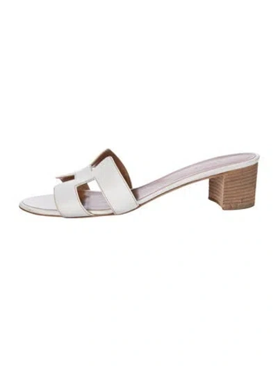 Pre-owned Hermes Oasis H Logo Slides In White