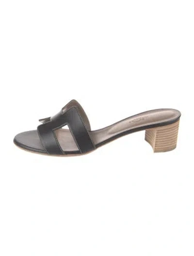 Pre-owned Hermes Oasis Leather Slides In Black