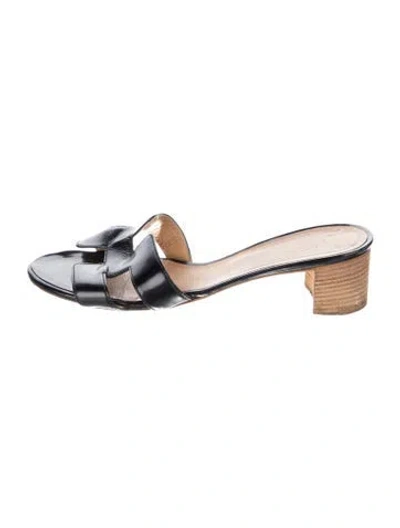 Pre-owned Hermes Oasis Leather Slides In Black