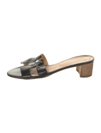 Pre-owned Hermes Oasis Patent Leather Slides In Black