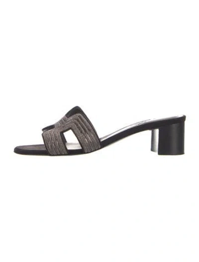 Pre-owned Hermes Oasis Suede Slides In Black