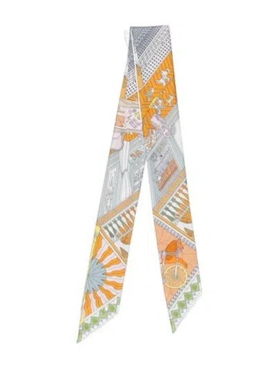 Pre-owned Hermes Objet De Curiosite Silk Twilly Scarf In White