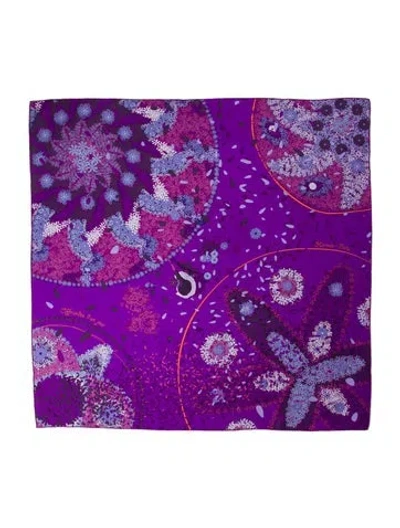 Pre-owned Hermes Offrandes D'un Jour Silk Scarf In Purple
