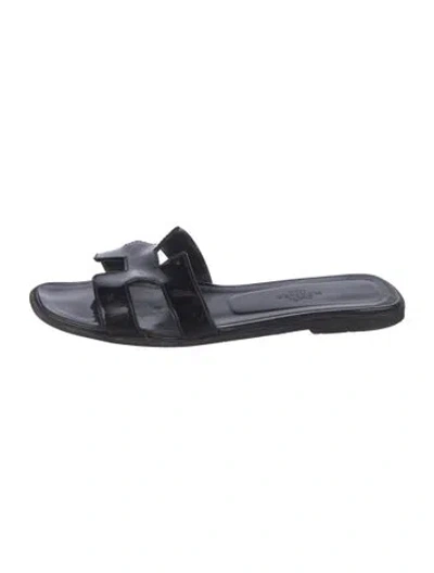 Pre-owned Hermes Oran H Logo Slides In Black