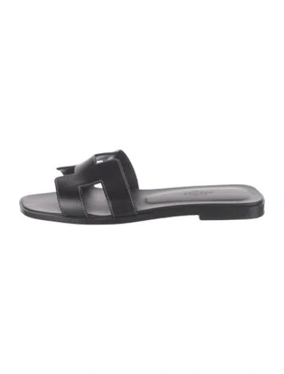 Pre-owned Hermes Oran H Logo Slides In Black