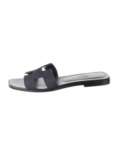 Pre-owned Hermes Oran H Logo Slides In Black/blue