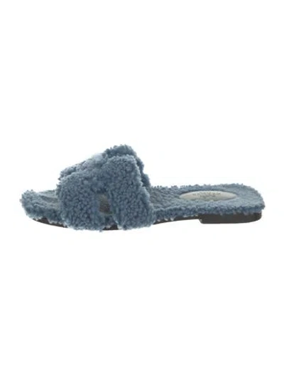 Pre-owned Hermes Oran H Logo Slides In Blue