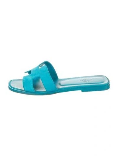 Pre-owned Hermes Oran H Logo Slides In Blue