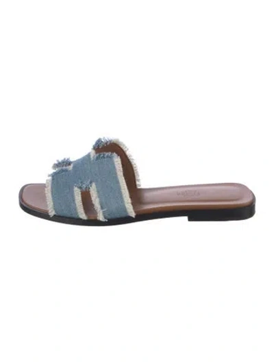 Pre-owned Hermes Oran H Logo Slides In Blue