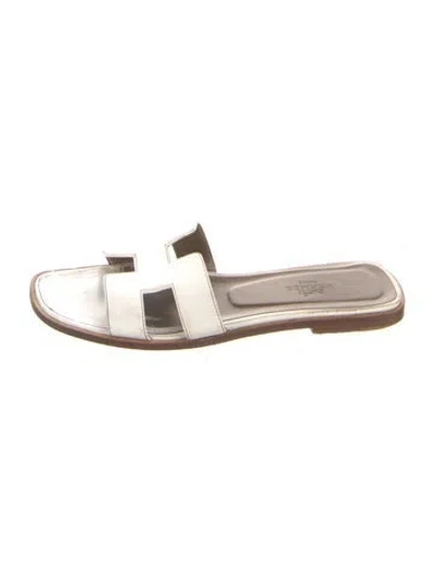 Pre-owned Hermes Oran H Logo Slides In Brown