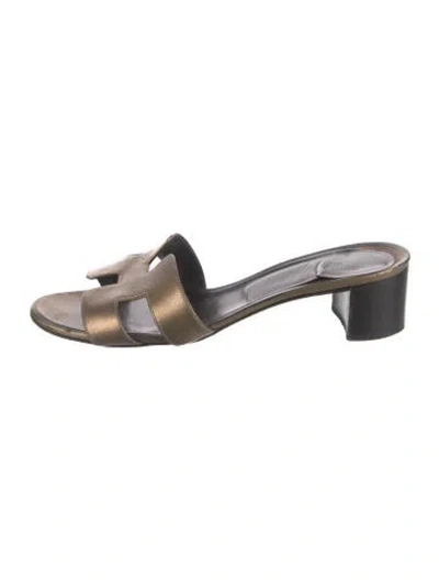 Pre-owned Hermes Oran H Logo Slides In Brown/metallic