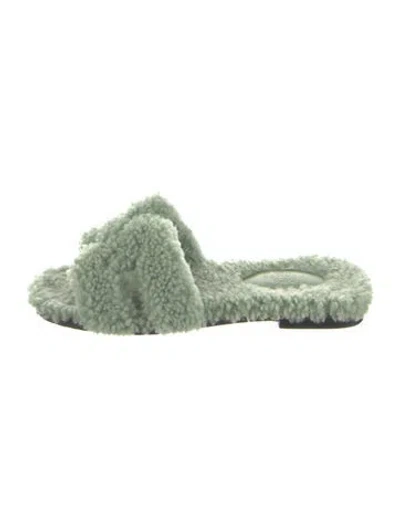 Pre-owned Hermes Oran H Logo Slides In Green