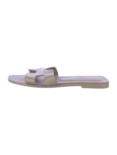 Pre-owned Hermes Oran H Logo Slides In Neutral