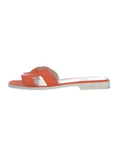 Pre-owned Hermes Oran H Logo Slides In Orange