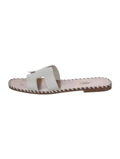 Pre-owned Hermes Oran H Logo Slides In White