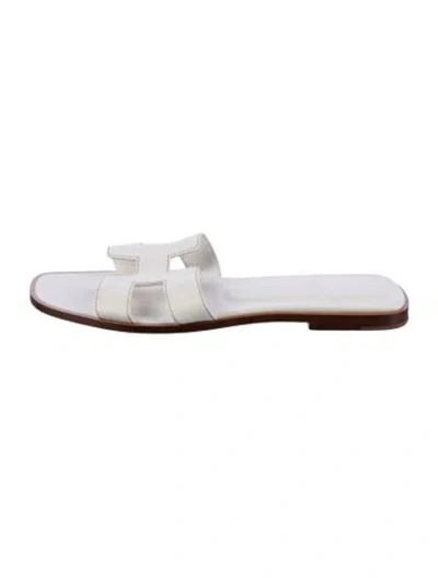 Pre-owned Hermes Oran Leather Mules In White