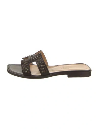 Pre-owned Hermes Oran Leather Slides In Brown