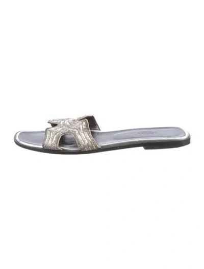 Pre-owned Hermes Oran Leather Slides In Multi