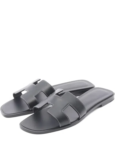 Pre-owned Hermes Oran Sandals In Black