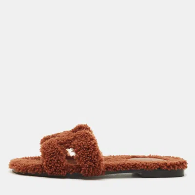 Pre-owned Hermes Oran Size 38 Brown Shearling Flat Slides