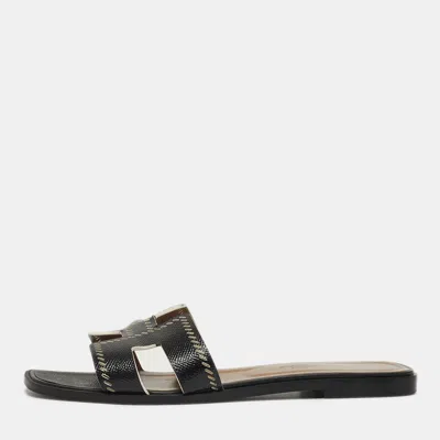 Pre-owned Hermes Hermès Oran Size 38.5 Black Perforated Patent Leather Flat Slides