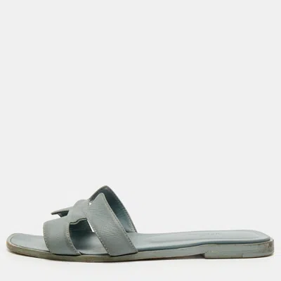 Pre-owned Hermes Oran Size 38.5 Blue Leather Flat Slide