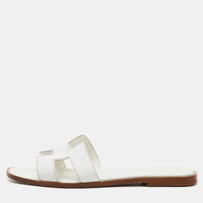 Pre-owned Hermes Oran Size 39 White Leather Slide Flats