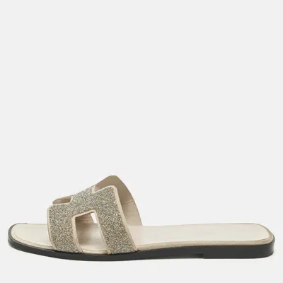 Pre-owned Hermes Oran Size 39.5 Silver Glitter/beige And Suede Flat Slide