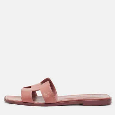 Pre-owned Hermes Oran Size 40 Peach Pink Leather Flat Slide Sandals