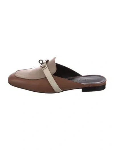 Pre-owned Hermes oz Leather Mules In Neutral