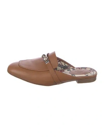 Pre-owned Hermes oz Leather Mules In Neutral