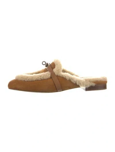 Pre-owned Hermes oz Suede Mules In Neutral