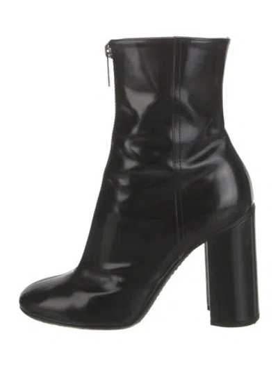 Pre-owned Hermes Patent Leather Boots In Black