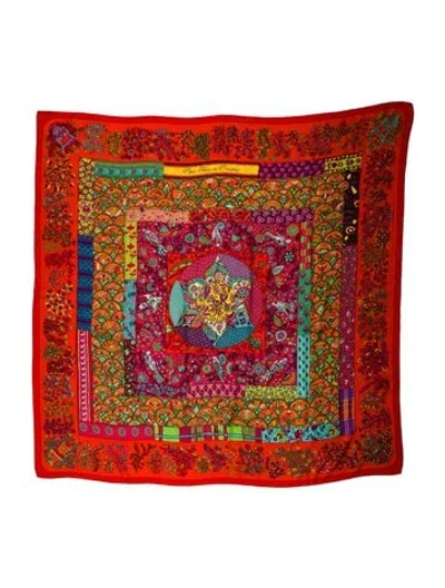 Pre-owned Hermes Piqué Fleuri De Provence Cashmere Shawl In Red