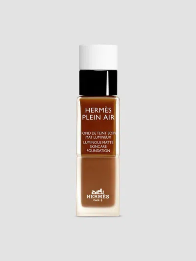 Hermes Hermès Plein Air Luminous Matte Skin Care Foundation In 83 Chataigne