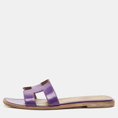 Pre-owned Hermes Purple Patent Leather Oran Flat Slides Size 36.5