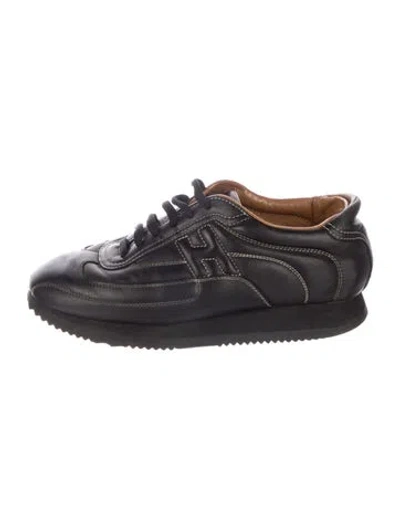 Pre-owned Hermes Quick Sneakers In Black